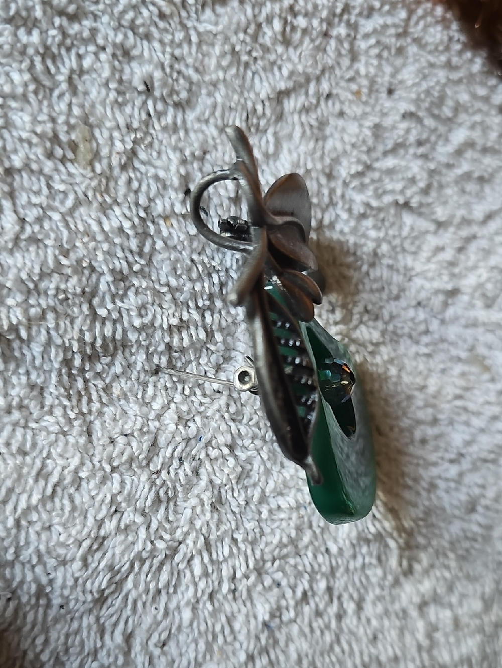 Beautiful Pear Style Brooche - Picture 4 of 5